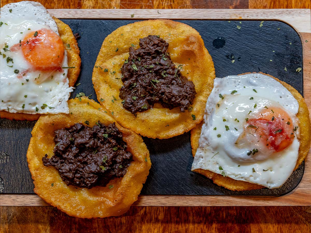 Tortos de maíz (2 tortos de cada)